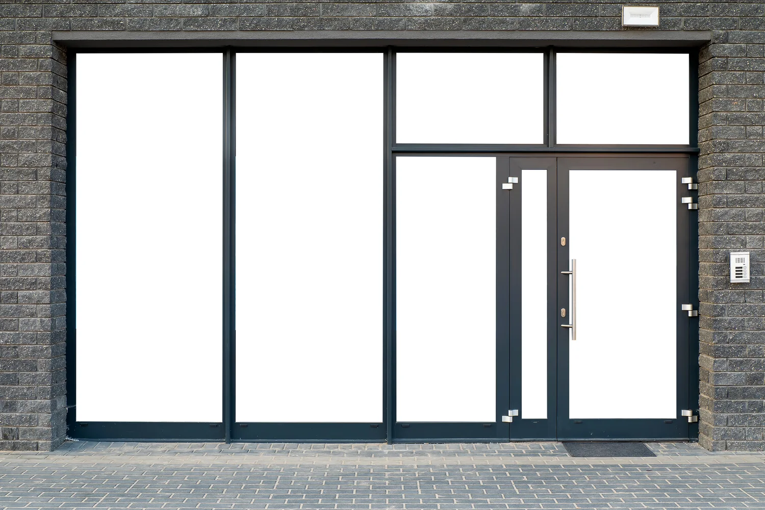 La même vitrine nue, vitrages non traités tels que livrés